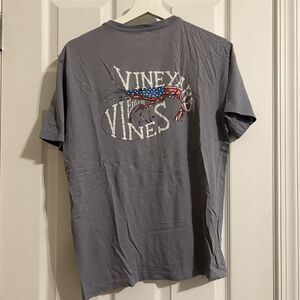 Vineyard Vines Men's Slate Blue T-Shirt Mens Small Crawfish Graphic Pocket Tee
